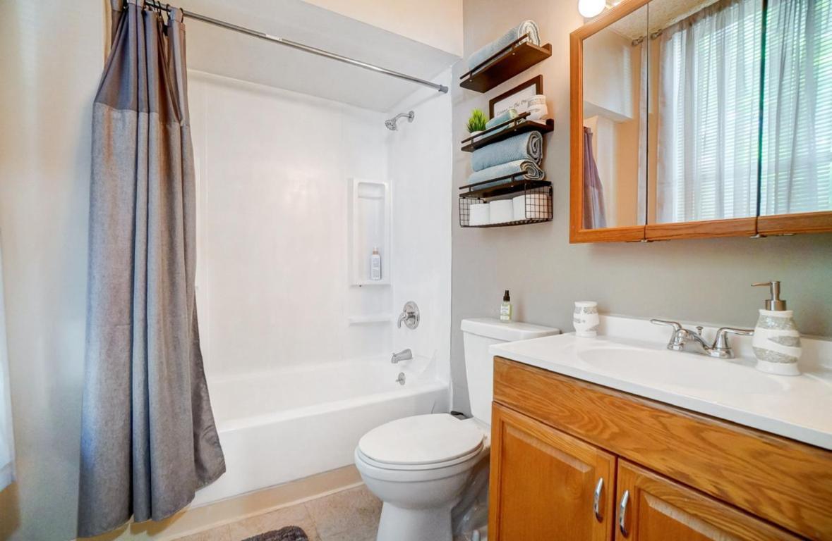 Spacious 4 Bedroom Overlooking River Apartamento