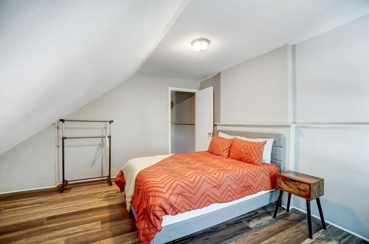 Apartamento Spacious 4 Bedroom Overlooking River