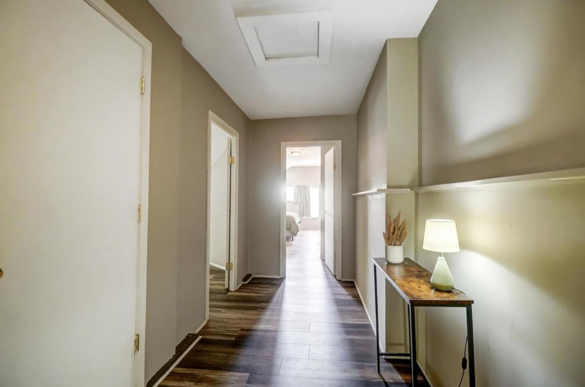 Spacious 4 Bedroom Overlooking River Apartamento *