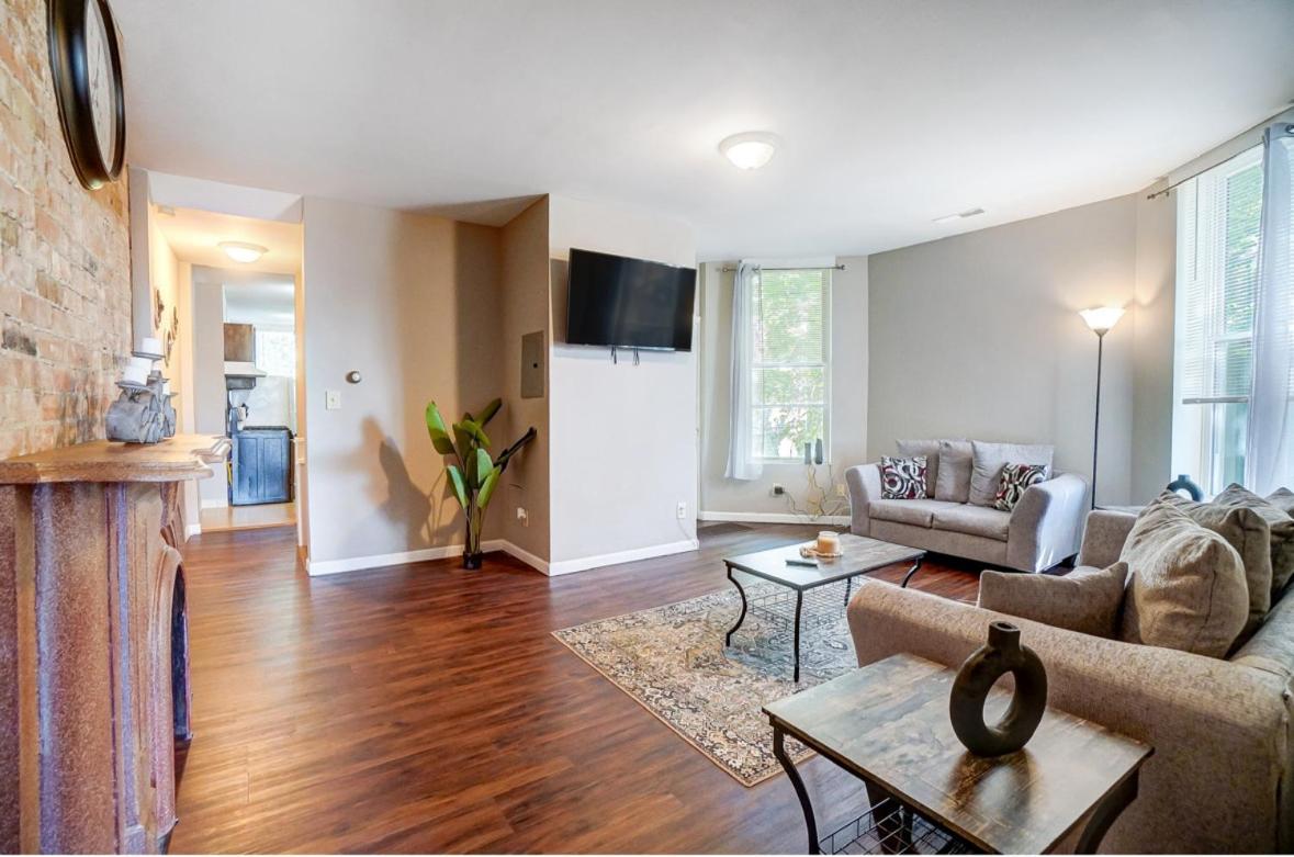 Apartamento Spacious 4 Bedroom Overlooking River *