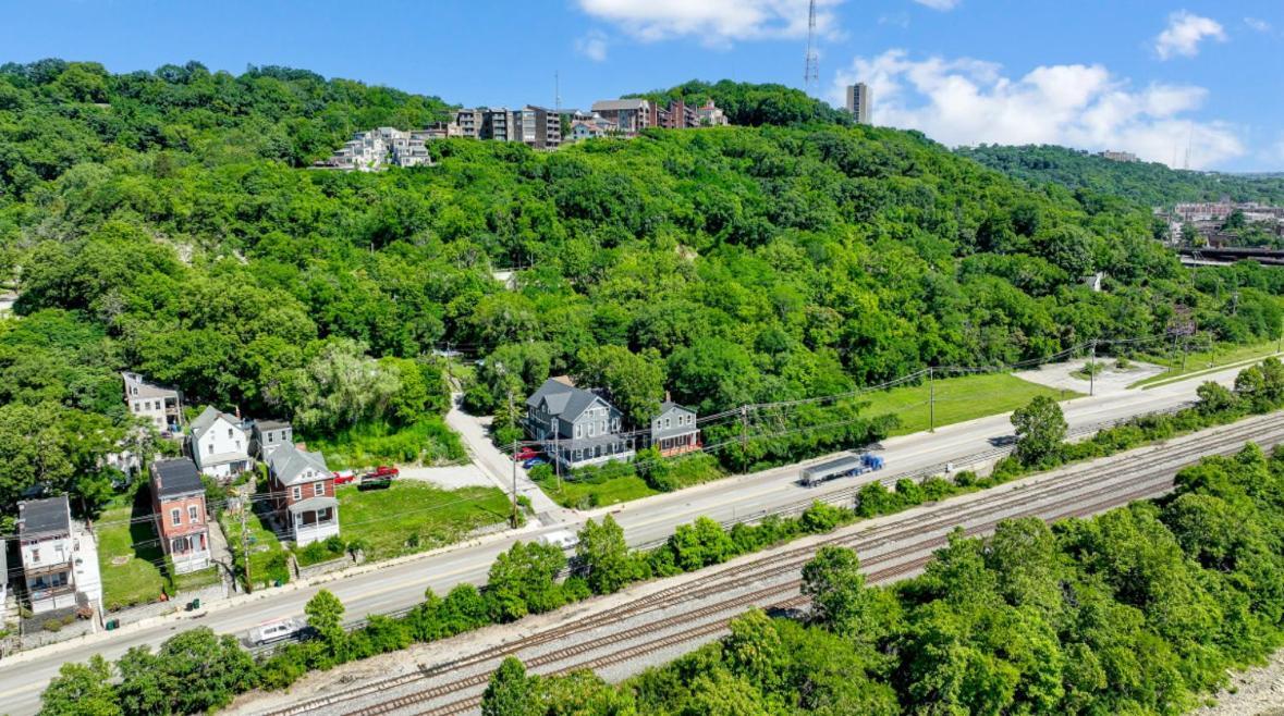 Apartamento Spacious 4 Bedroom Overlooking River